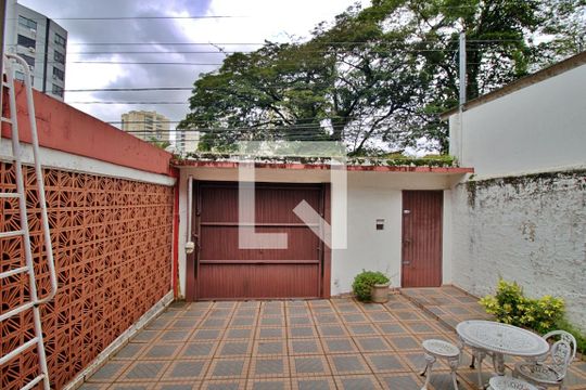 Vista da Sala de casa à venda com 2 quartos, 250m² em Vila Praia, São Paulo