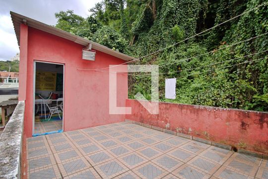 Edícula de casa à venda com 2 quartos, 250m² em Vila Praia, São Paulo