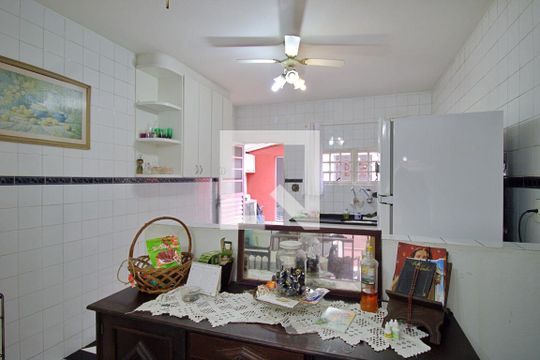Cozinha de casa à venda com 2 quartos, 250m² em Vila Praia, São Paulo