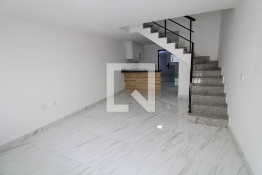 Casa à venda com 2 quartos, 120m² em Vargem Grande, Rio de Janeiro