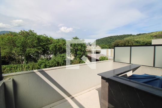 Terraço de casa à venda com 2 quartos, 120m² em Vargem Grande, Rio de Janeiro