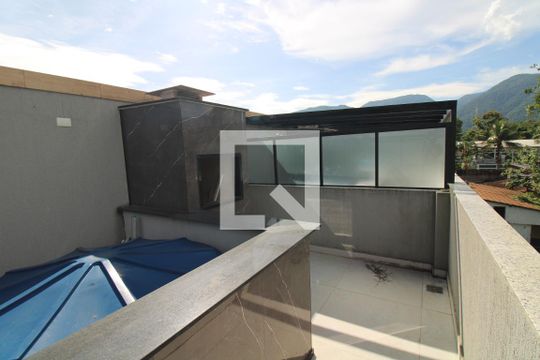 Terraço de casa à venda com 2 quartos, 120m² em Vargem Grande, Rio de Janeiro