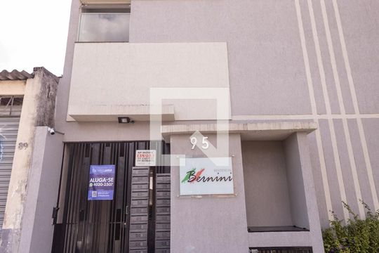 Fachada de apartamento à venda com 2 quartos, 40m² em Vila Esperança, São Paulo