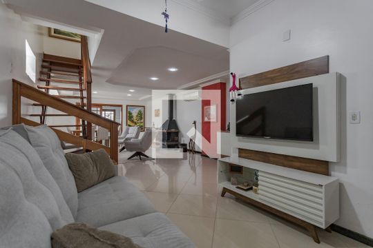 Sala de casa à venda com 2 quartos, 170m² em Sarandi, Porto Alegre