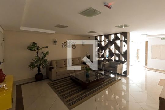 Hall social de apartamento à venda com 2 quartos, 57m² em Vila Galvão, Guarulhos