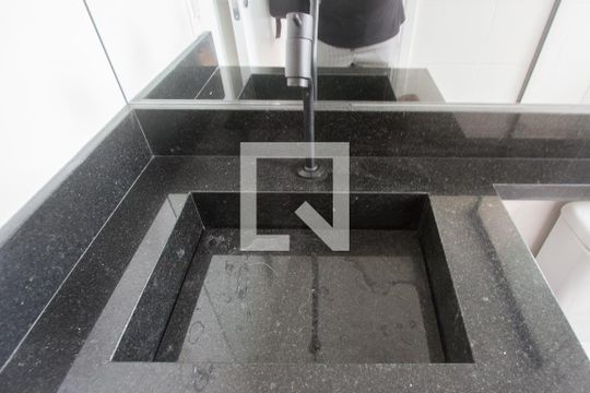Pia de apartamento à venda com 1 quarto, 34m² em Vila das Belezas, São Paulo