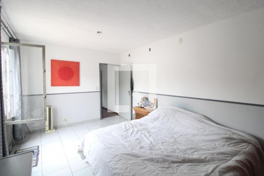 Suíte 1 de casa à venda com 4 quartos, 220m² em Vila do Castelo, São Paulo