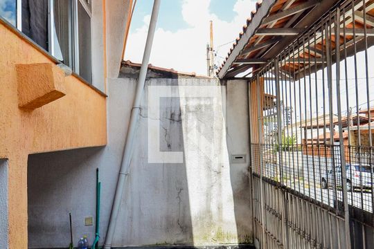 Garagem de casa à venda com 3 quartos, 113m² em Jardim Sao Roberto, Guarulhos