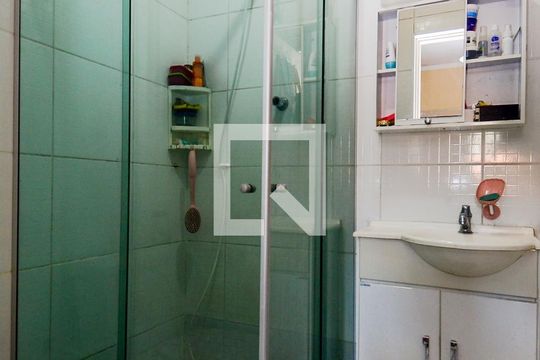 Banheiro do Quarto 1 de casa à venda com 3 quartos, 113m² em Jardim Sao Roberto, Guarulhos