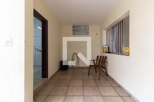 Quintal Coberto de casa à venda com 4 quartos, 320m² em Vila Moinho Velho, São Paulo
