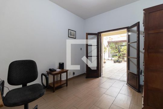 Sala/Quarto 3 de casa à venda com 4 quartos, 320m² em Vila Moinho Velho, São Paulo