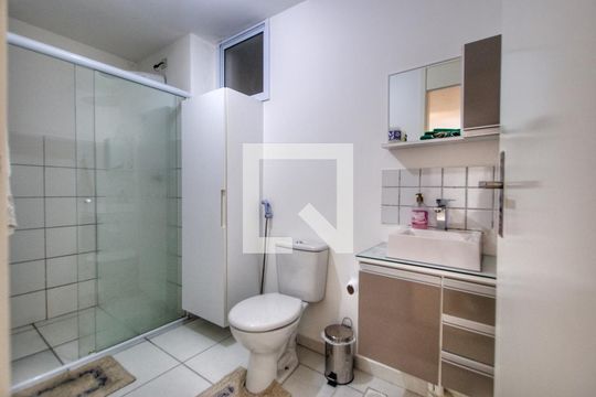 Banheiro de apartamento à venda com 2 quartos, 45m² em Liberdade, São Paulo