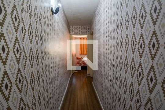 Corredor de casa à venda com 2 quartos, 130m² em Jardim Marek, Santo André