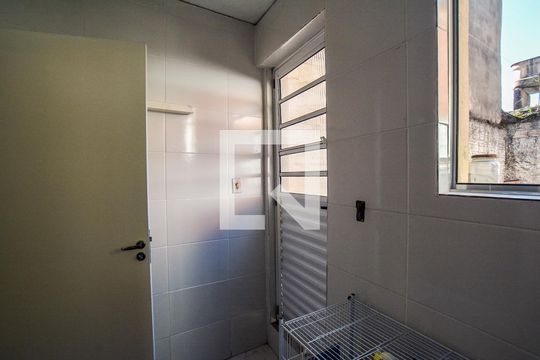 Área de Serviço de casa à venda com 2 quartos, 130m² em Jardim Marek, Santo André