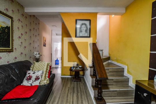 Sala de casa à venda com 2 quartos, 130m² em Jardim Marek, Santo André