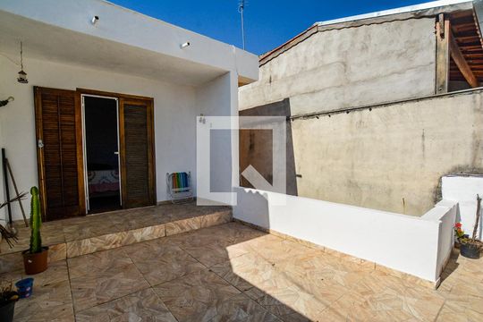 Varanda de casa à venda com 2 quartos, 130m² em Jardim Marek, Santo André