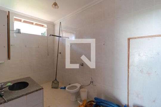 Banheiro 02 (Edícula) de casa à venda com 6 quartos, 464m² em Jardim do Sol, Campinas