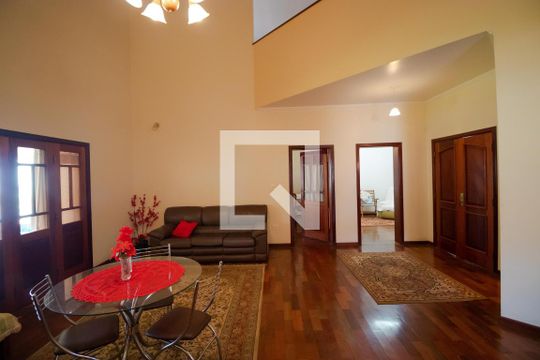 Salas de casa à venda com 6 quartos, 464m² em Jardim do Sol, Campinas