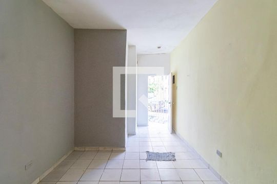 Sala de casa para alugar com 2 quartos, 100m² em Jardim da Gloria, São Paulo