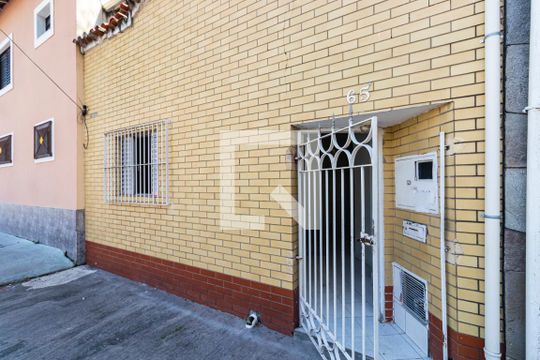 Fachada de casa para alugar com 2 quartos, 100m² em Jardim da Gloria, São Paulo