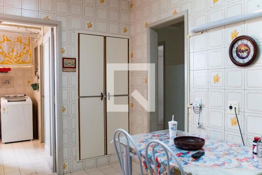 Cozinha de apartamento à venda com 2 quartos, 90m² em Vila América, Santo André