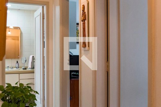 Corredor de apartamento à venda com 2 quartos, 90m² em Vila América, Santo André