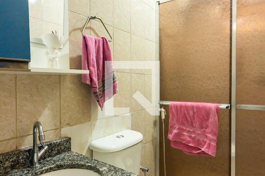 Banheiro 1 de casa à venda com 3 quartos, 125m² em Veloso, Osasco
