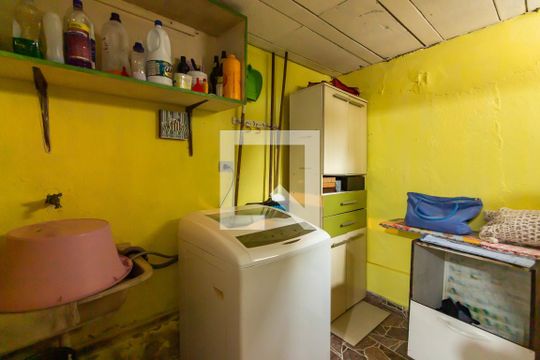 Área de Serviço de casa à venda com 3 quartos, 125m² em Veloso, Osasco