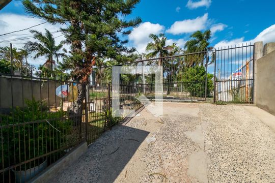 Garagem de casa à venda com 1 quarto, 60m² em Vila Nova, Porto Alegre