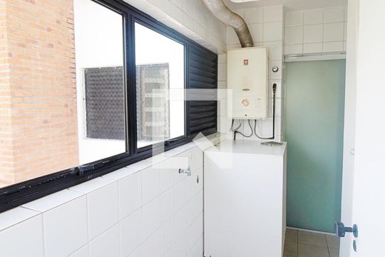 Área de Serviço de apartamento para alugar com 3 quartos, 124m² em Real Parque, São Paulo
