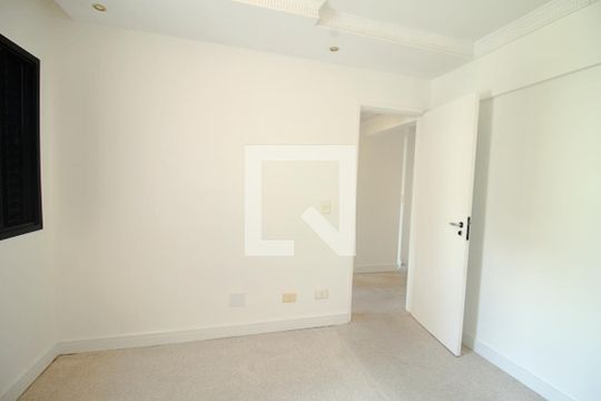 Quarto 1  de apartamento para alugar com 3 quartos, 124m² em Real Parque, São Paulo