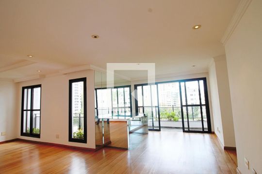 Sala  de apartamento para alugar com 3 quartos, 124m² em Real Parque, São Paulo