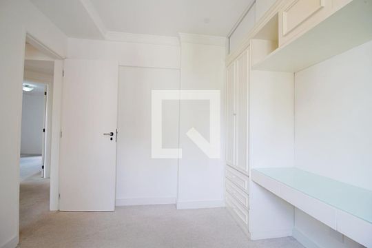 Quarto 1  de apartamento para alugar com 3 quartos, 124m² em Real Parque, São Paulo