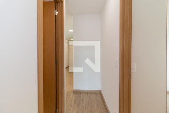 Corredor de apartamento para alugar com 2 quartos, 66m² em Santana, São Paulo