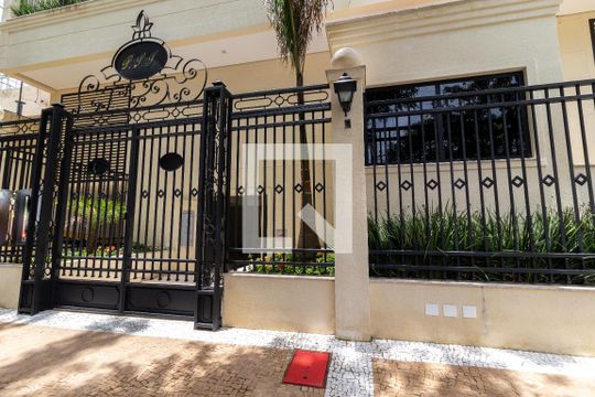 Fachada do Condomínio de apartamento para alugar com 2 quartos, 66m² em Santana, São Paulo