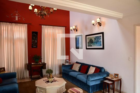 Sala de casa de condomínio para alugar com 3 quartos, 315m² em Horizontal Park, Cotia