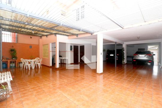 Garagem de casa à venda com 4 quartos, 420m² em Jardim das Laranjeiras, São Paulo