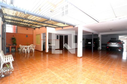 Garagem de casa à venda com 4 quartos, 420m² em Jardim das Laranjeiras, São Paulo