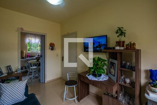 Sala de apartamento para alugar com 2 quartos, 59m² em Camaquã, Porto Alegre