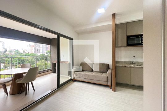 Kitnet/Studio para alugar com 1 quarto, 40m² em Indianópolis, São Paulo