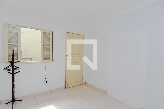 Quarto de casa à venda com 2 quartos, 45m² em Vila Rosalia, Guarulhos