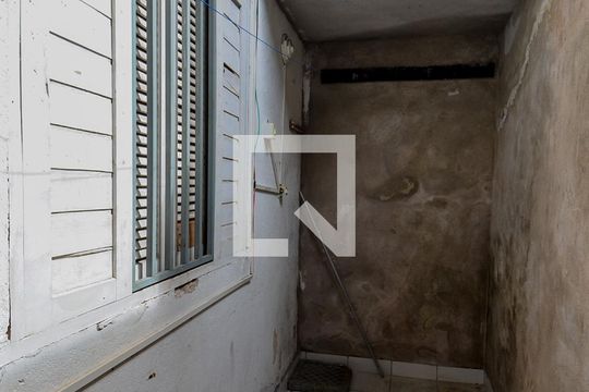 Área de serviço de casa à venda com 2 quartos, 45m² em Vila Rosalia, Guarulhos