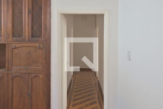 Corredor -Piso superior de casa à venda com 6 quartos, 260m² em Vila Jequitibás, Campinas