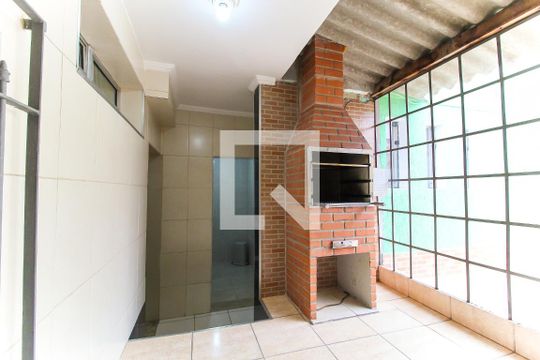 Churrasqueira de casa para alugar com 2 quartos, 75m² em Jardim San Giovani, Ferraz de Vasconcelos