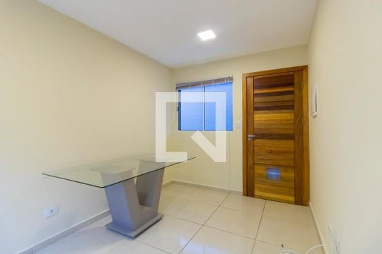 Cozinha de apartamento para alugar com 2 quartos, 34m² em Vila Regente Feijó, São Paulo