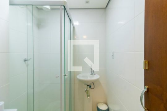 Banheiro de apartamento para alugar com 2 quartos, 34m² em Vila Regente Feijó, São Paulo