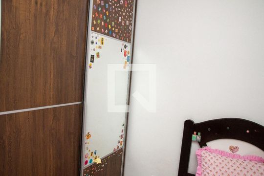 Quarto 2 de casa à venda com 4 quartos, 137m² em Xangri-la, Contagem