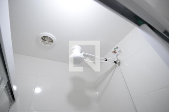 Banheiro de kitnet/studio à venda com 1 quarto, 27m² em Vila Dom Pedro I, São Paulo