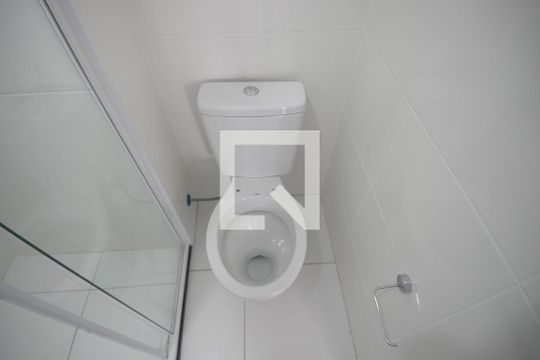 Banheiro de kitnet/studio à venda com 1 quarto, 27m² em Vila Dom Pedro I, São Paulo