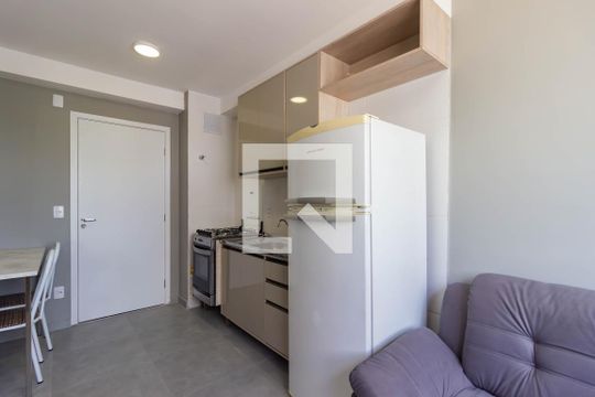 Kitnet/Studio à venda com 1 quarto, 25m² em Vila Butantã, São Paulo